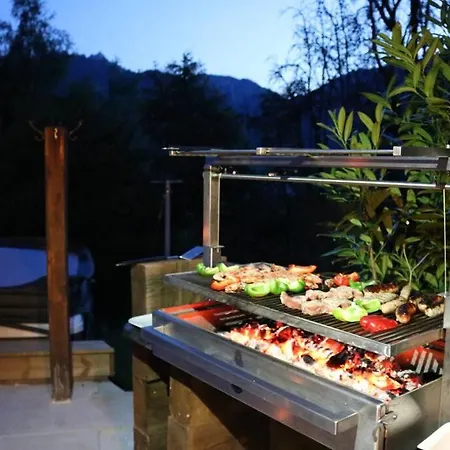 Chalet Luxury Morzine With Stunning Mountain Views *